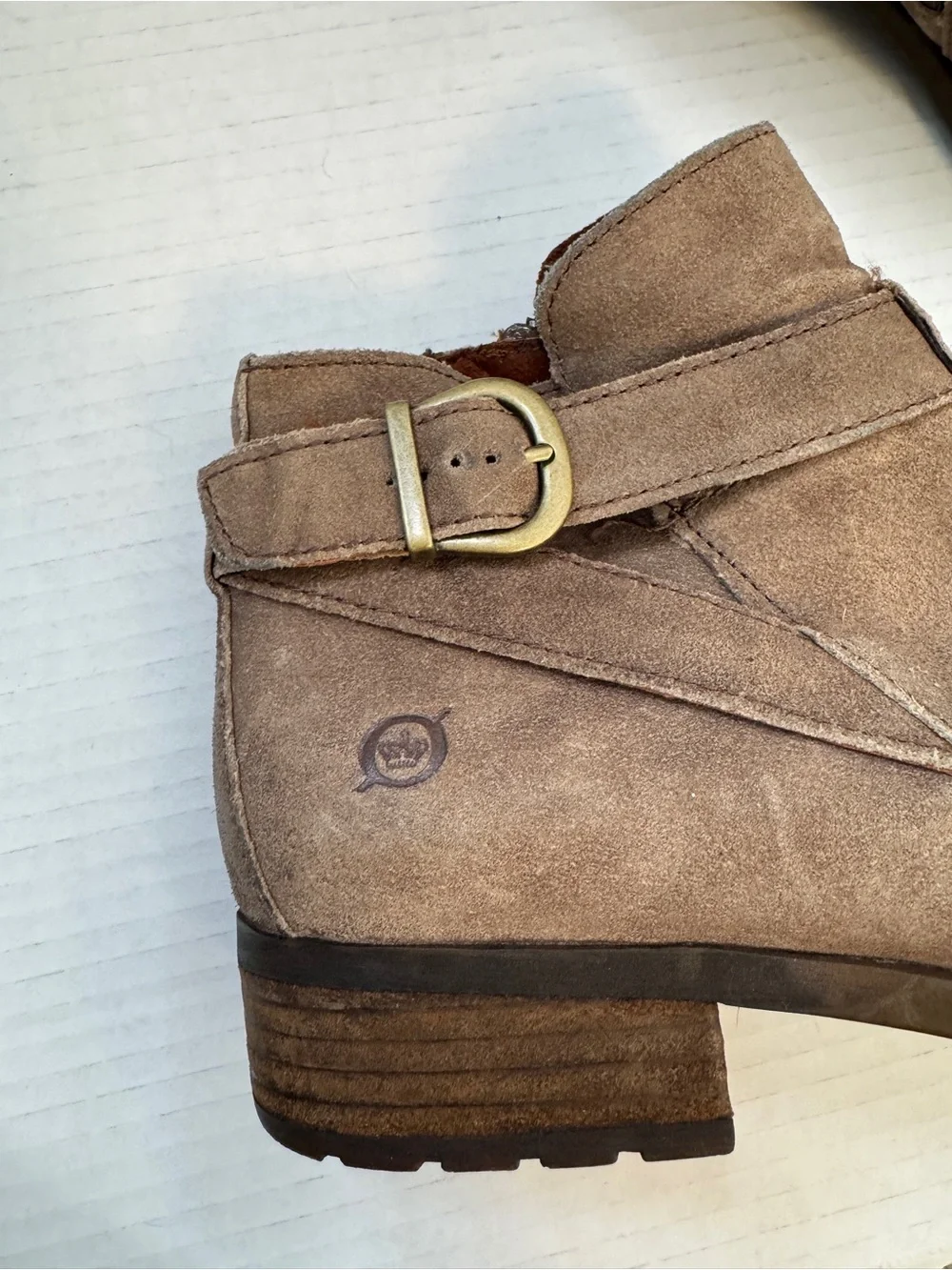 Born Brown Leather Distressed Ankle Boots Womens 8 Boho Fall Chunky Lug Casual